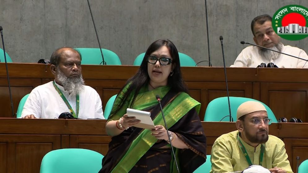 সামষ্টিক অর্থনৈতিক চাপের মধ্যে কী করে বাজেট বাস্তবায়ন হবে