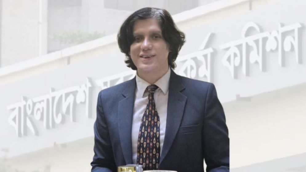 ‘বিসিএস ক্যাডার হওয়ার পর যত ঘুষ দিয়েছি, আগে কখনো দিইনি’