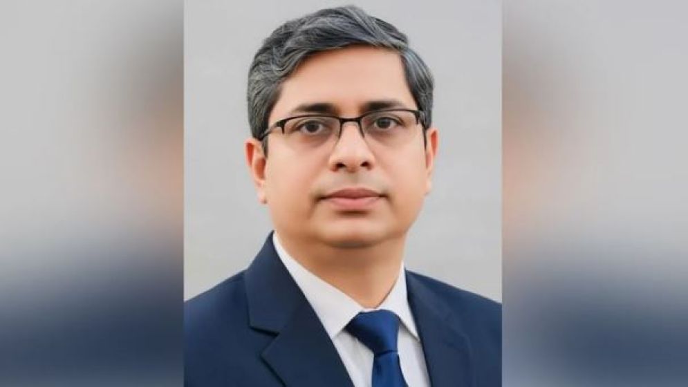 তাহলে কি কপাল পুড়ছে স্থানীয় সরকার প্রতিমন্ত্রী শাহে আলমের