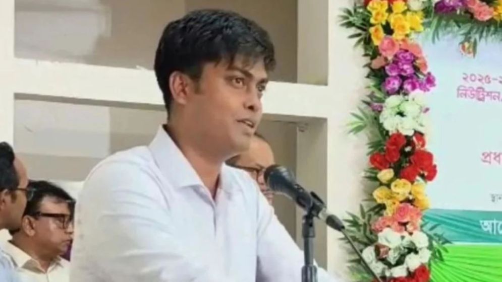 ৩ মিনিটের বক্তব্যে মন্ত্রীকে ৮৬ বার ‘স্যার’ বললেন কৃষি কর্মকর্তা
