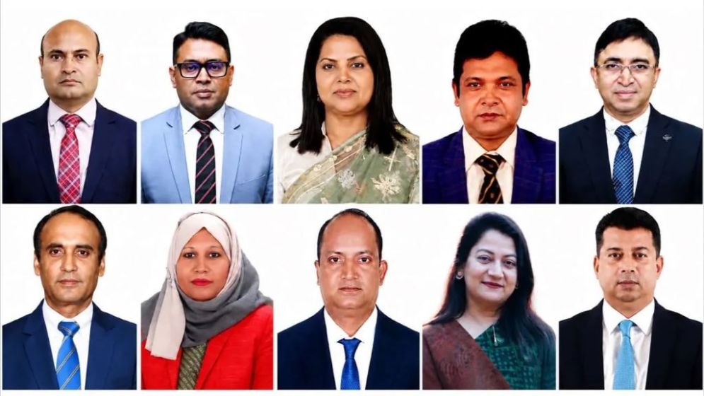 একসঙ্গে ১০ ডিসির পদোন্নতি