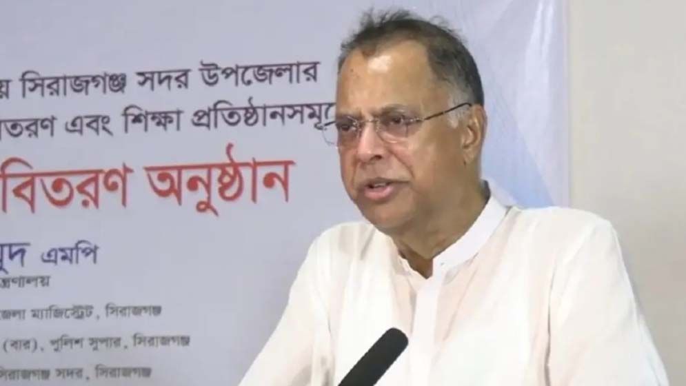 পরীক্ষার হলে ঘাড় ঘোরাতে দেয় না— এটা কি আন্দোলনের বিষয় হলো!