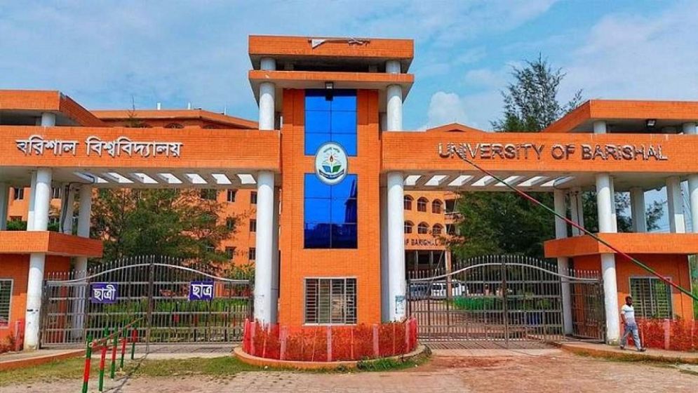 অজ্ঞান হয়ে পড়েন ছাত্রী, কান্নাকাটি অনেকের