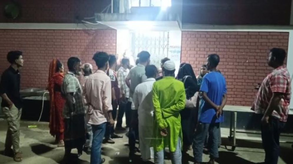 ব্রাহ্মণবাড়িয়ায় ট্রাকচাপায় প্রবাসী নিহত, স্ত্রী আহত