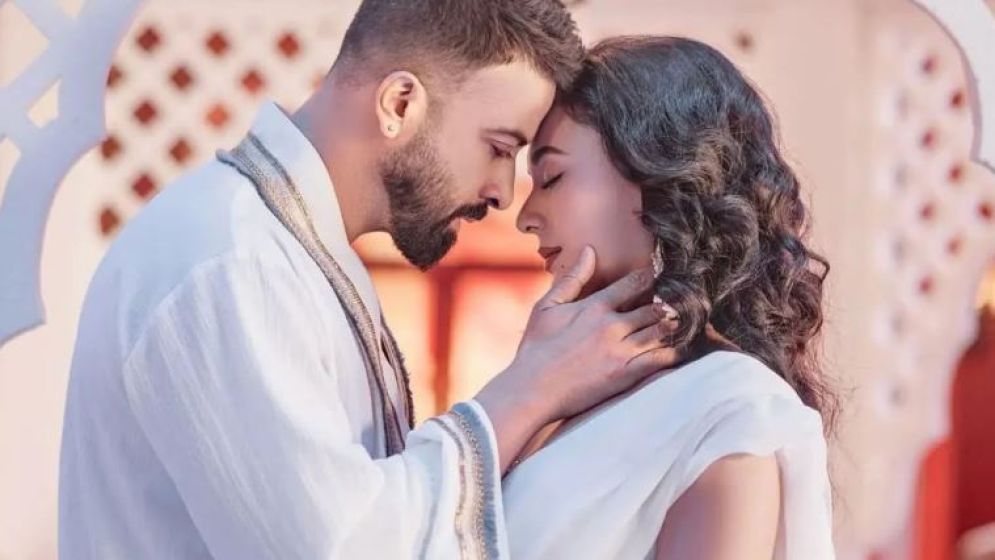 শাকিবের সঙ্গে রোমান্সে ছিল না কোনো অস্বস্তি, জানালেন সাবিলা নূর