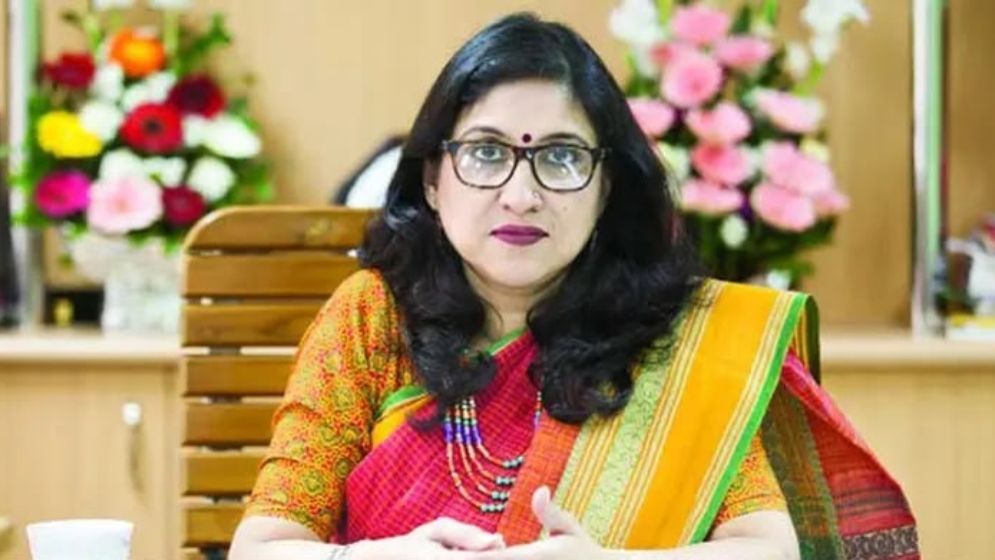 ঢাবির ৬ অধ্যাপককে অব্যাহতি, সাদেকা হালিমকে বরখাস্তের সিদ্ধান্ত