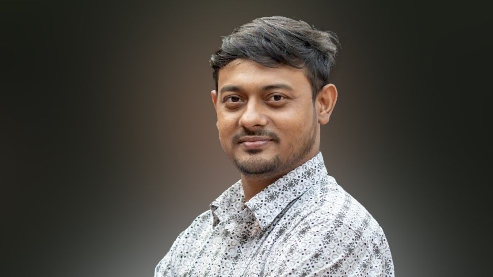 নাসীরুদ্দীন পাটওয়ারীকে অবাঞ্ছিত ঘোষণা