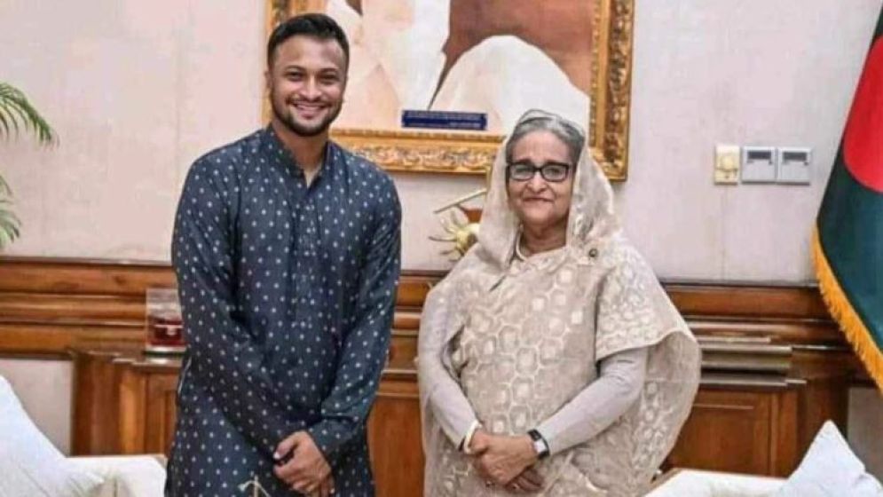 শেখ হাসিনার প্রকাশ্যে আসার অনুষ্ঠানে থাকছেন সাকিবও