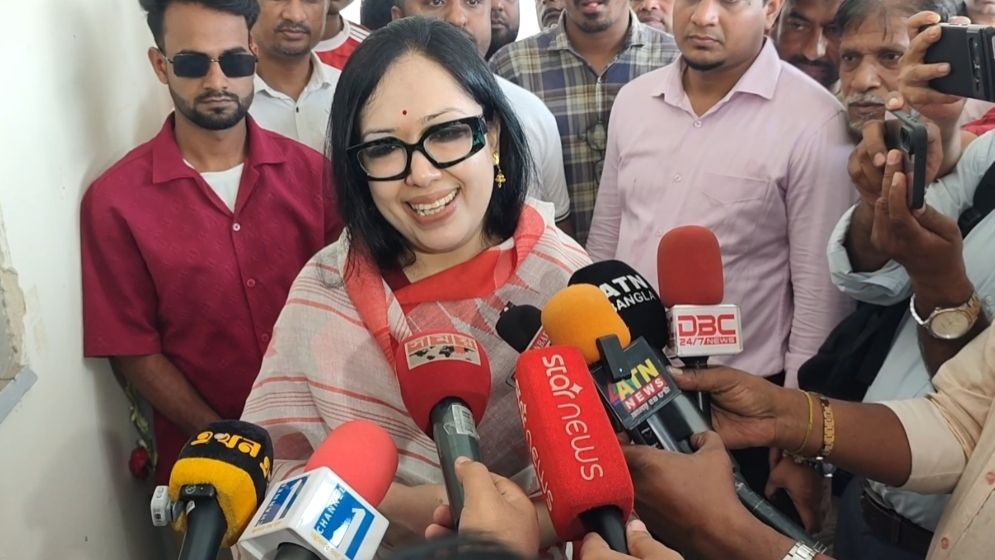 হাসিনার দেশে ফেরার ঘোষণা নিয়ে যা বললেন রুমিন ফারহানা