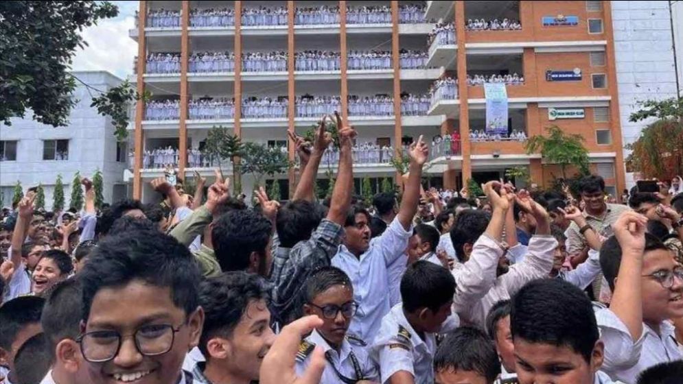 স্কুলটির ৩৮২ পরীক্ষার্থীর মধ্যে ৩৮২ জনই জিপিএ ৫