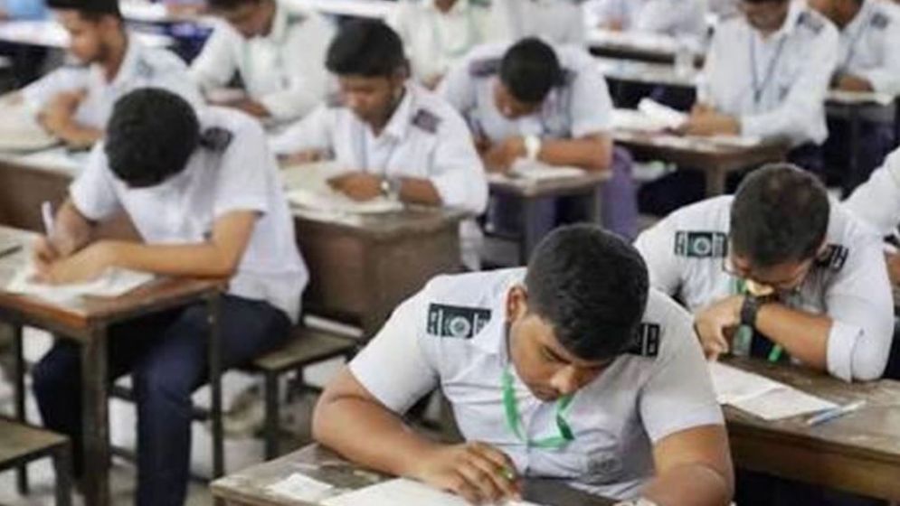 বন্ধ হয়ে যেতে পারে ৩১২ শিক্ষাপ্রতিষ্ঠানের শিক্ষকদের বেতন