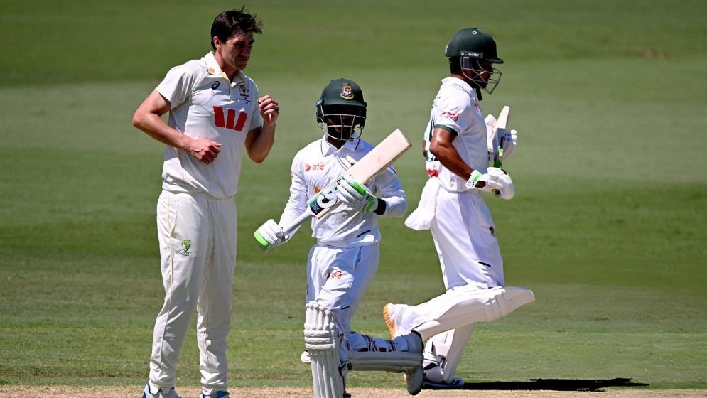 অস্ট্রেলিয়াকে দিনভর খাটিয়ে চালকের আসনে আরও জেঁকে বসল বাংলাদেশ