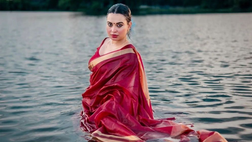 সামনে এলো অভিনেত্রী রিধির চাঞ্চল্যকর তথ্য