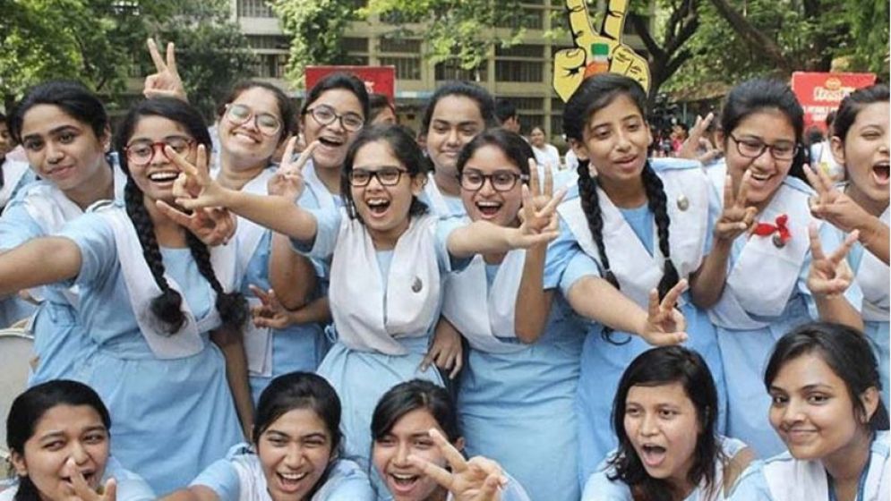একাধিক শিক্ষাপ্রতিষ্ঠানে এসএসসির ফল নিয়ে বিতর্ক