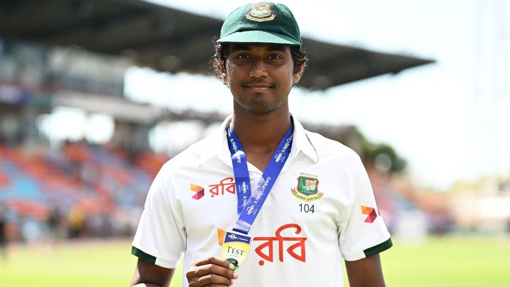 ঐতিহাসিক জয়ের নায়কের পুরস্কার জিতে যা বললেন হাসান মাহমুদ