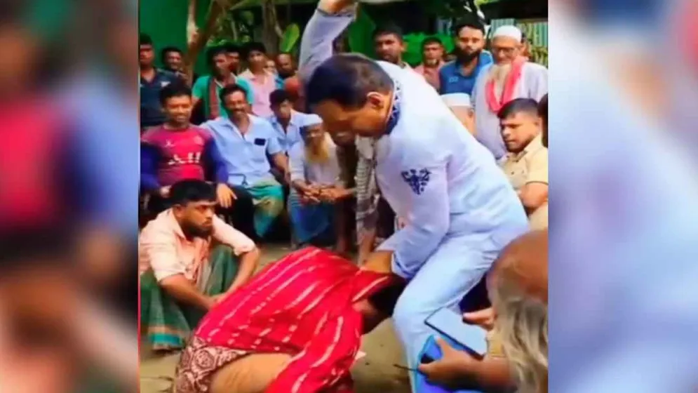 পরকীয়ার অভিযোগে নারীকে ইউপি চেয়ারম্যানের জুতাপেটা