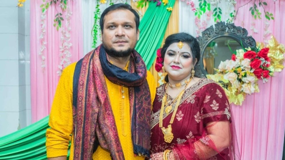 কলকাতায় অগ্নিকাণ্ডে স্ত্রী-সন্তান ও শ্বশুরসহ সাংবাদিক নিহত