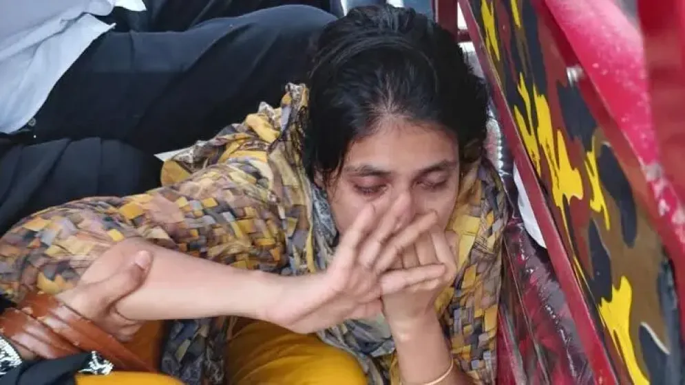 আদমজী ইপিজেডে আজও শ্রমিক অসুস্থ, ভূত আতঙ্কে কারখানা ছুটি