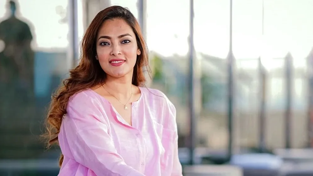 নিজের ক্যানসার নিয়ে দুঃসংবাদ দিলেন অভিনেত্রী সামিয়া আফরিন