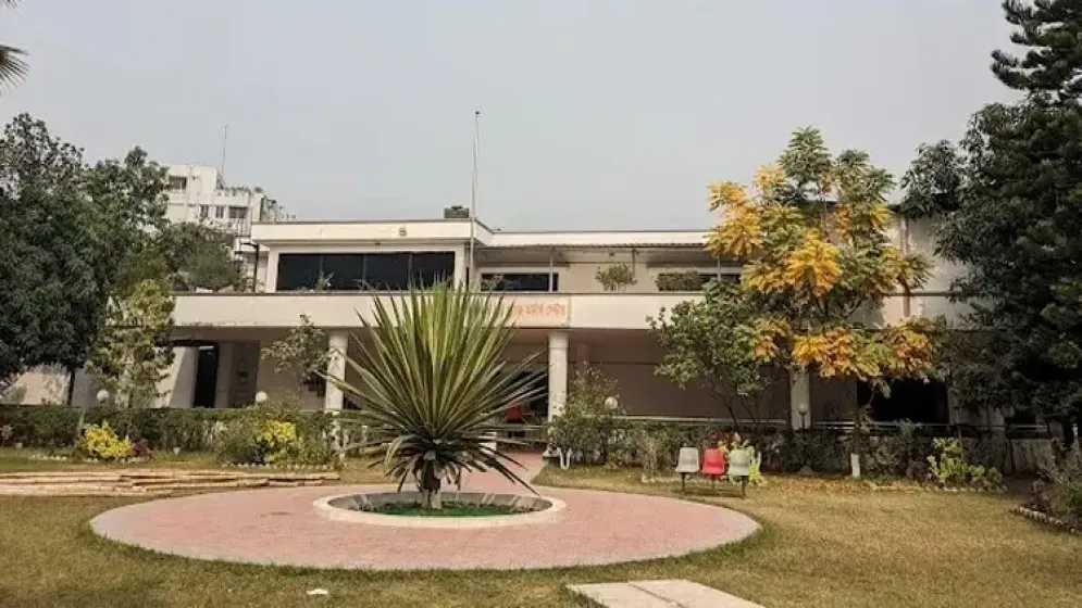 ২০০ টাকায় রাতযাপন, তবুও প্রবাসীরা যান না ওয়েজ আর্নার্স সেন্টারে