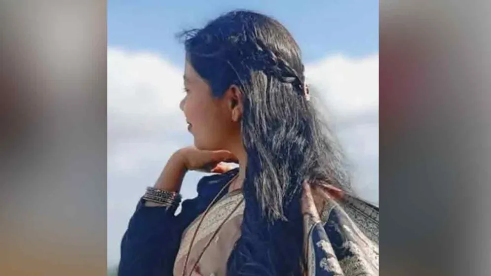মায়ের সঙ্গে অভিমান করে যে কাণ্ড ঘটালেন তরুণী!