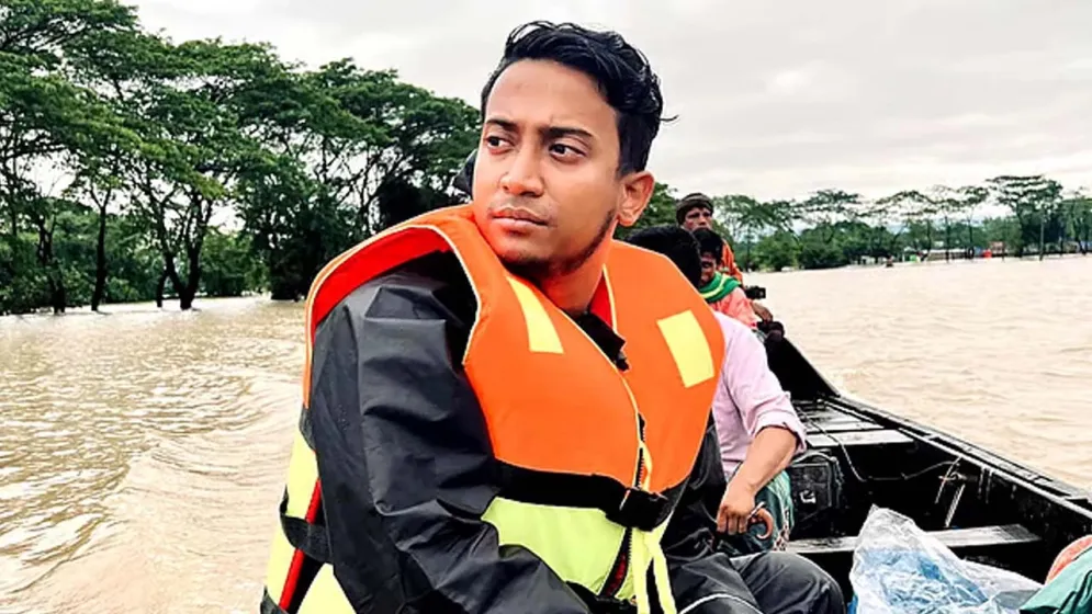 আমরা যে রাস্তা দিয়ে ফিরব, সেটি পুরো ধসে গেছে: নেপাল থেকে তাসরিফ খান