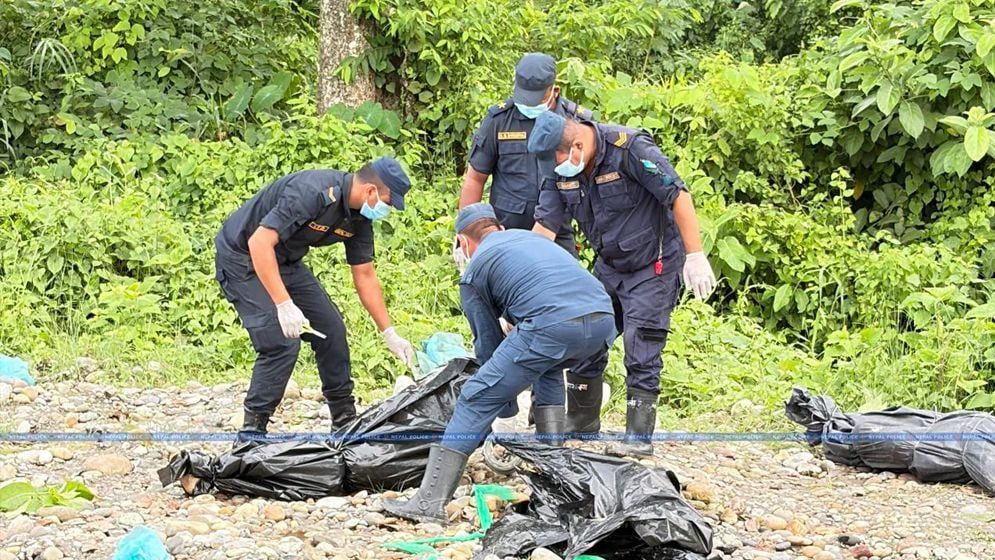 সংক্রণের ভয়ে বেওয়ারিশ লাশ দাফন করে দিচ্ছে নেপাল সরকার
