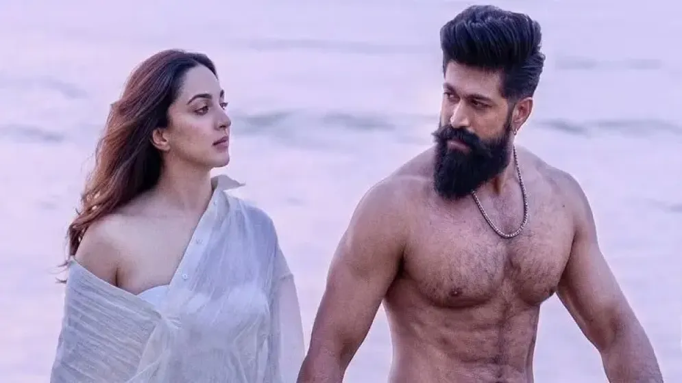 ১০০ কোটির পরই ধস, চার দিনে কত আয় করল ‘টক্সিক’?