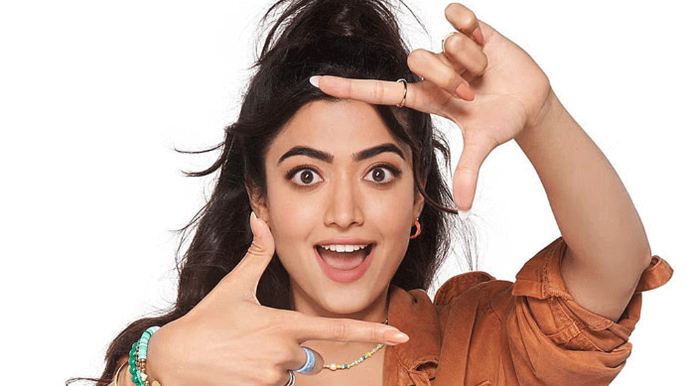 নিতম্বে চোট পাওয়ার পর কেমন আছেন রাশমিকা