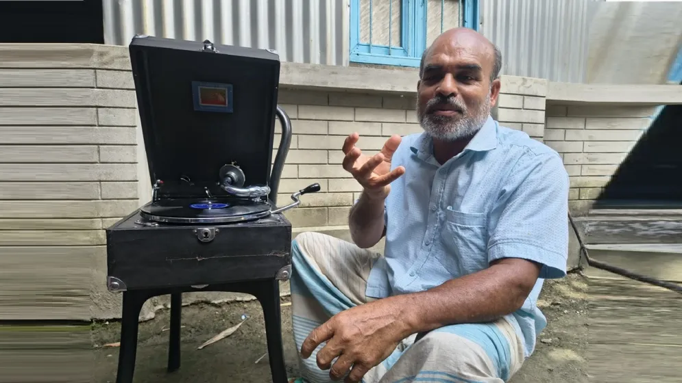 আমজাদের ঘরে ২২টি গ্রামোফোন, প্রায় ৫ হাজার গানের রেকর্ড