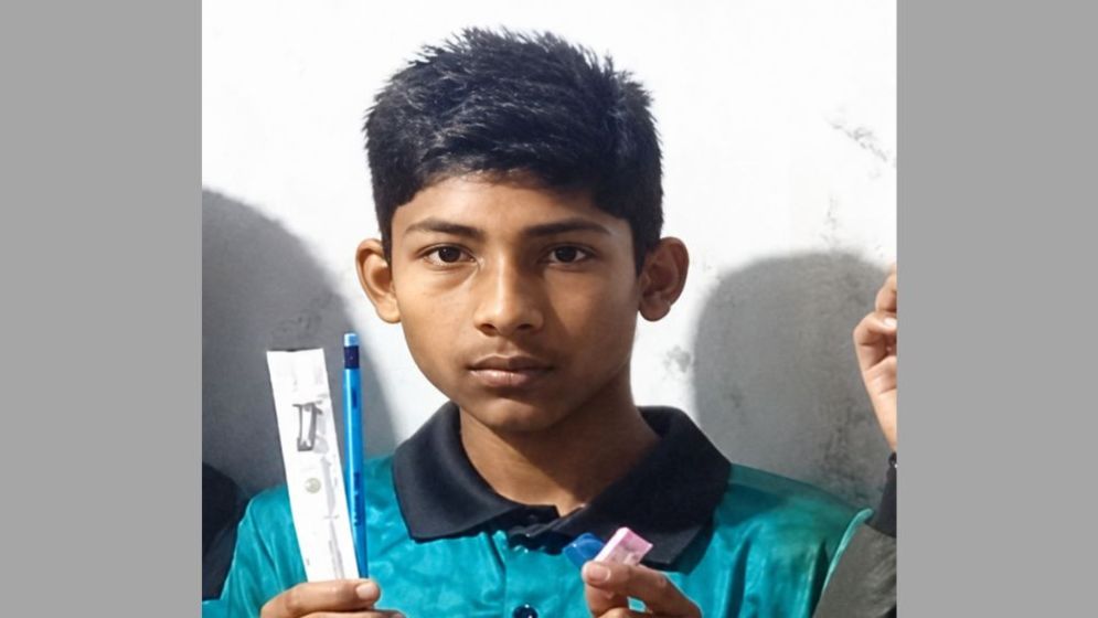 ঘুমের মধ্যে সাপের কামড়ে প্রাণ গেল শিক্ষার্থীর