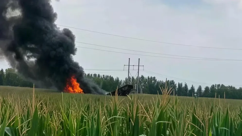 বাংলাদেশের কেনার আলোচনার মধ্যেই চীনা যুদ্ধবিমান বিধ্বস্ত