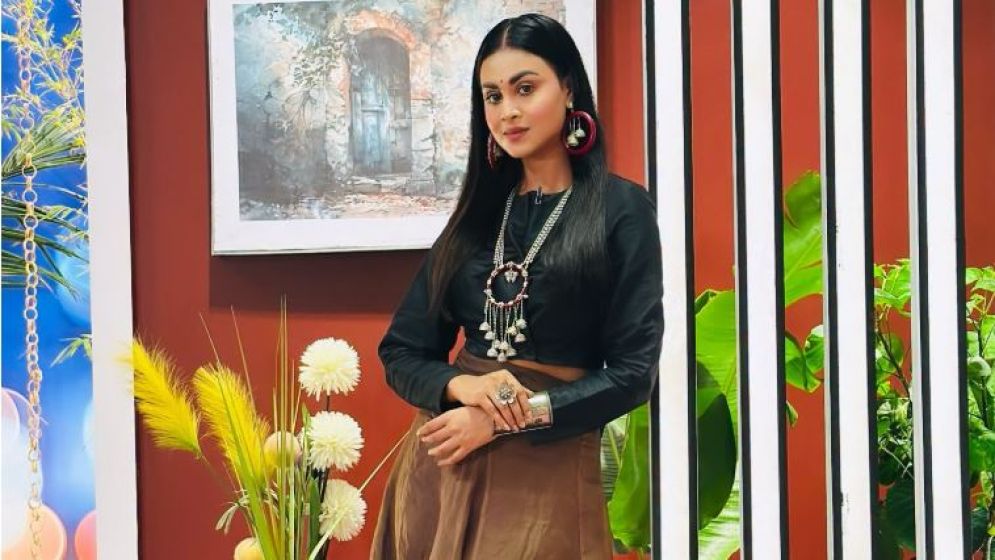 এক মাস পর গাড়ি-চালক আটক, পুলিশের তৎপরতা নিয়ে মেঘলার ক্ষোভ