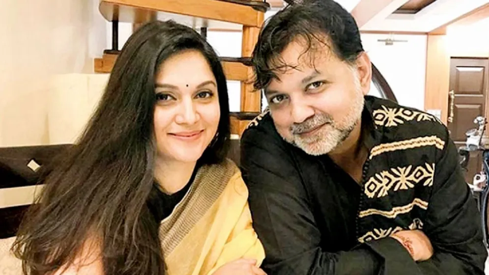 বিচ্ছেদ হয়ে গেছে সৃজিত-মিথিলার? যা বললেন নির্মাতা