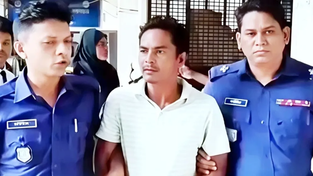 ডাকাতির পর পুলিশ সদস্যের স্ত্রীকে ধর্ষণ করেছিলেন তিনি