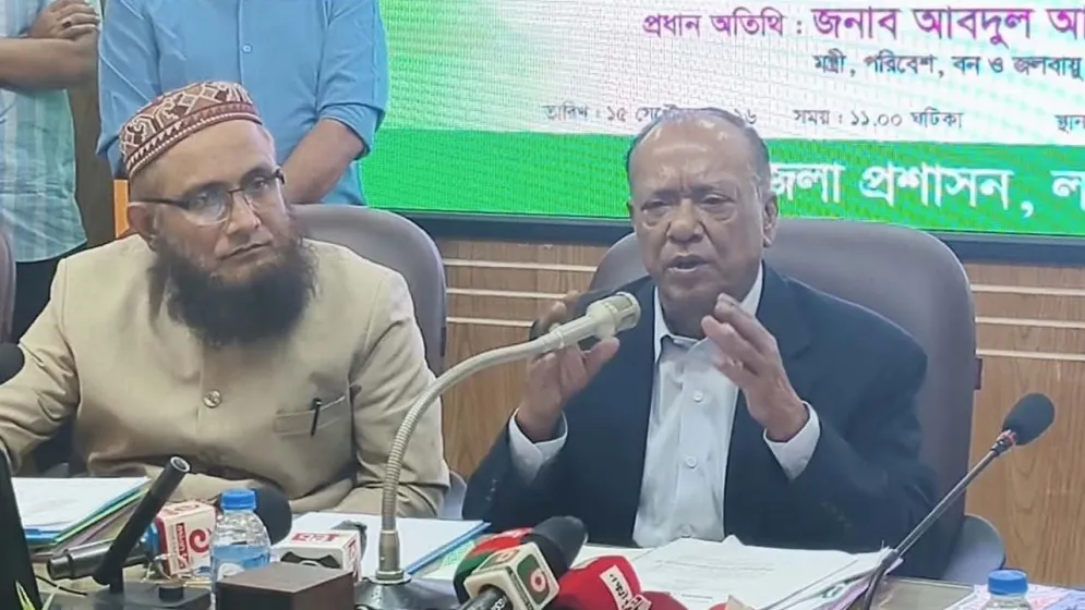 সরকারি চাকরিজীবীদের কাজ হলো কিছু চুরি, কিছু কাজ