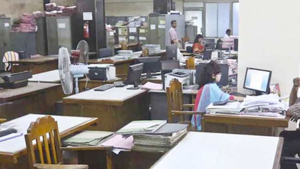 দুর্গাপূজার ছুটি কারা পাবেন, কারা পাবেন না