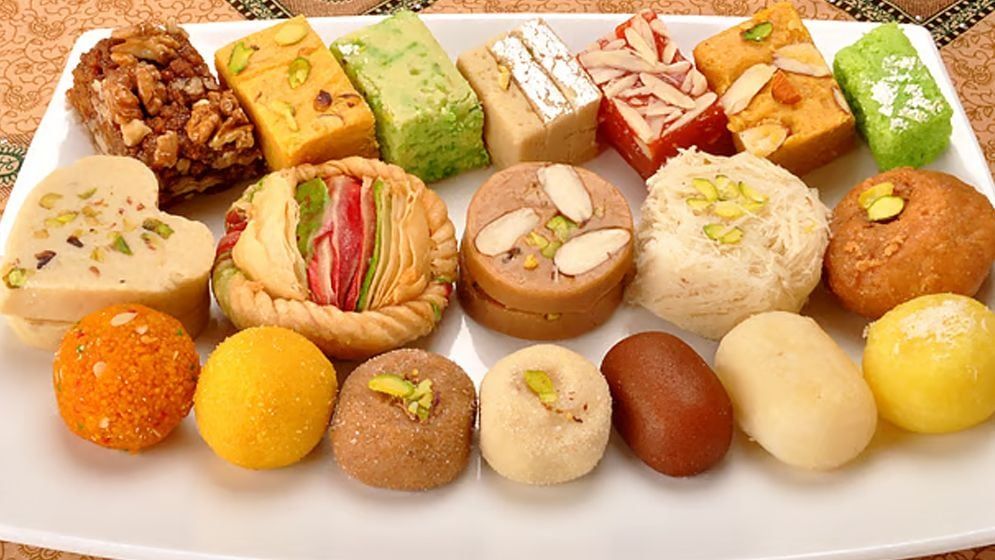 যে সময়ে মিষ্টি খেলে সুগার বাড়বে না