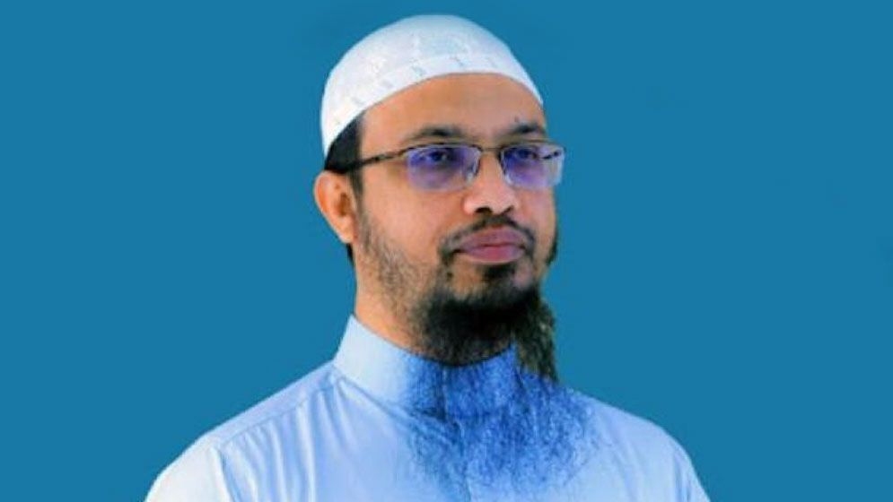 সন্তান লালন-পালনে বাবা-মাকে ৩ অনুরোধ শায়খ আহমাদুল্লাহর