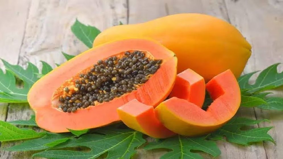 পেঁপে কৃত্রিমভাবে পাকানো কিনা, বুঝবেন যেভাবে