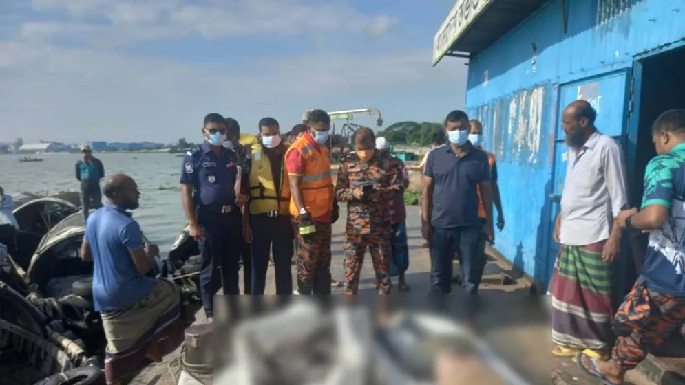 মেঘনায় ট্রলারডুবি: একই পরিবারের ৩ জনের মরদেহ উদ্ধার