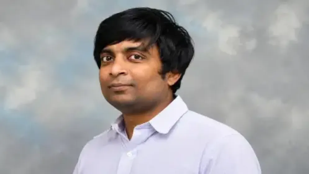 বাংলাদেশি অধ্যাপক লতিফুর খান অ্যালগরিদমে মার্কিন সেনাবাহিনী ও নাসার তথ্য থাকে সুরক্ষিত