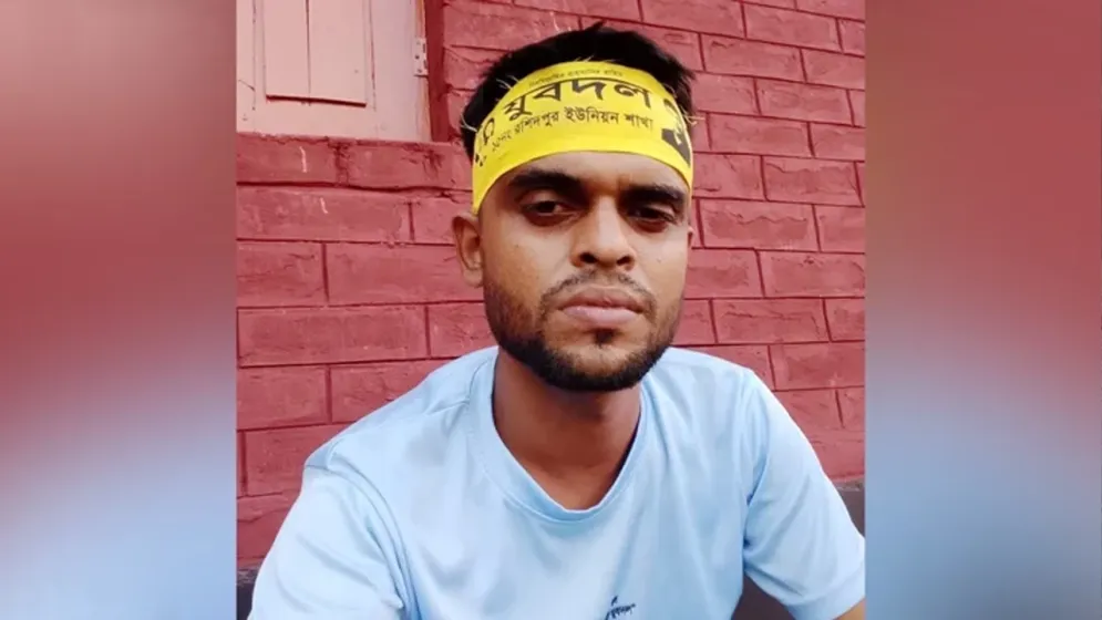 চোরাই মোটরসাইকেলসহ যুবদল নেতা গ্রেপ্তার