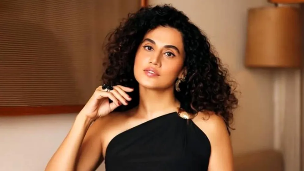 তিন বছর ধরে কেন বিয়ের ছবি গোপন করছেন তাপসী?