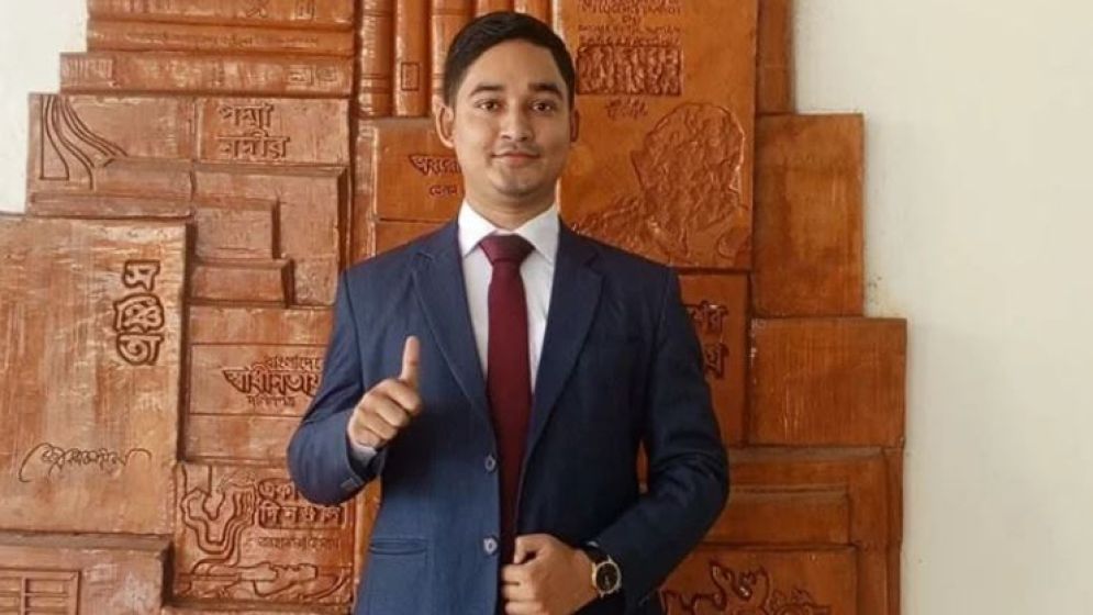 রাজুতে নিজেকে জ্বালিয়ে দেওয়ার ঘোষণা