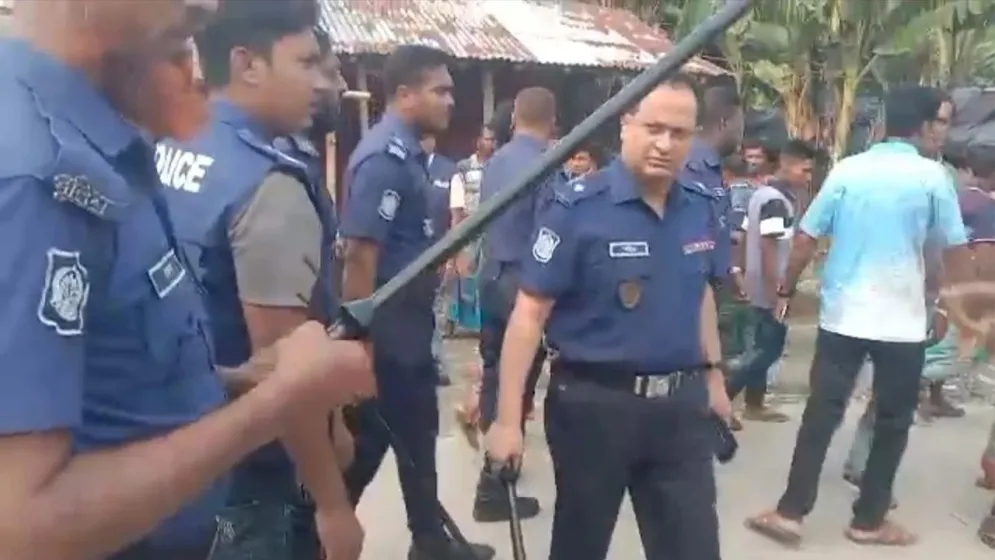 বিএনপি-জামায়াতের উত্তেজনা, দুই পক্ষকে থামাতে গিয়ে আহত ওসি