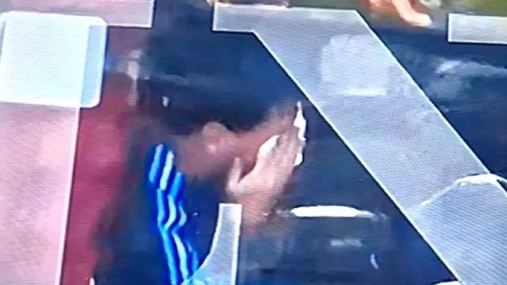 শেষ ম্যাচে মাঠে নামার আগে কাঁদলেন মেসি