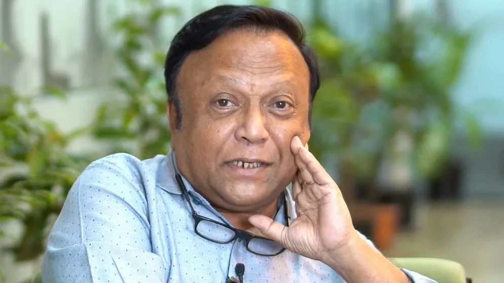 এবার পরোটা বিতর্কে মুখ খুললেন মুকিত