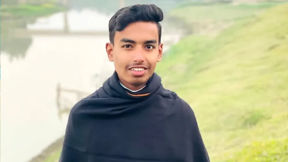যে কারণে বিমানবন্দরে আটকে দেওয়া হয়েছিল সমন্বয়ক মাহদীকে