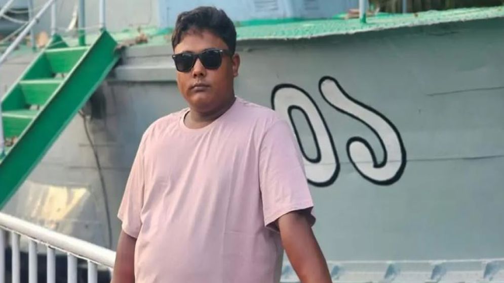 দেশে ফিরছিলেন, মাঝ আকাশে বিমানেই প্রাণ গেল প্রবাসীর